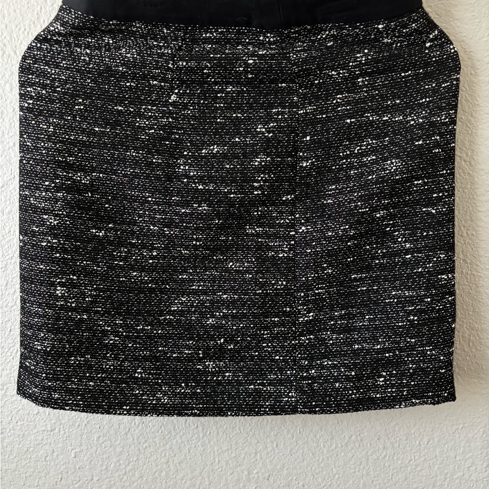 Banana Republic Black and White Pencil Skirt